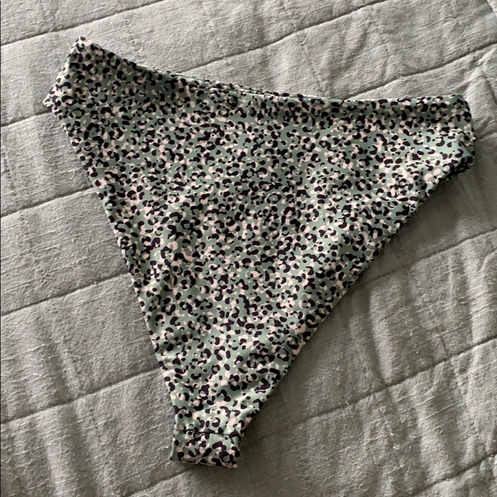 Stone fox swim Sumatra matcha bottoms
